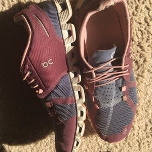 9.5 used iCloud shoes